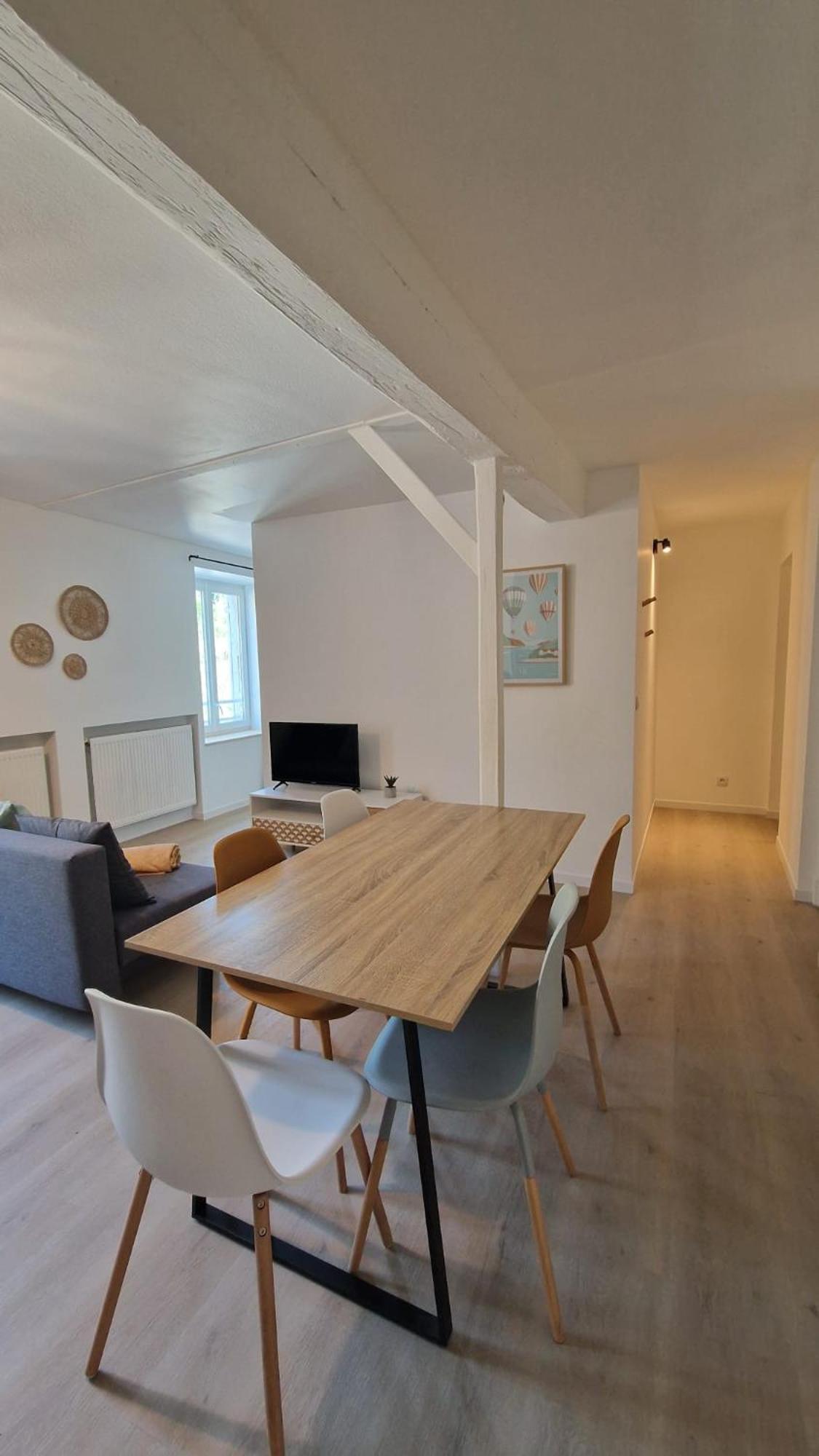 Le Bourg Apartment Lagnieu Екстериор снимка